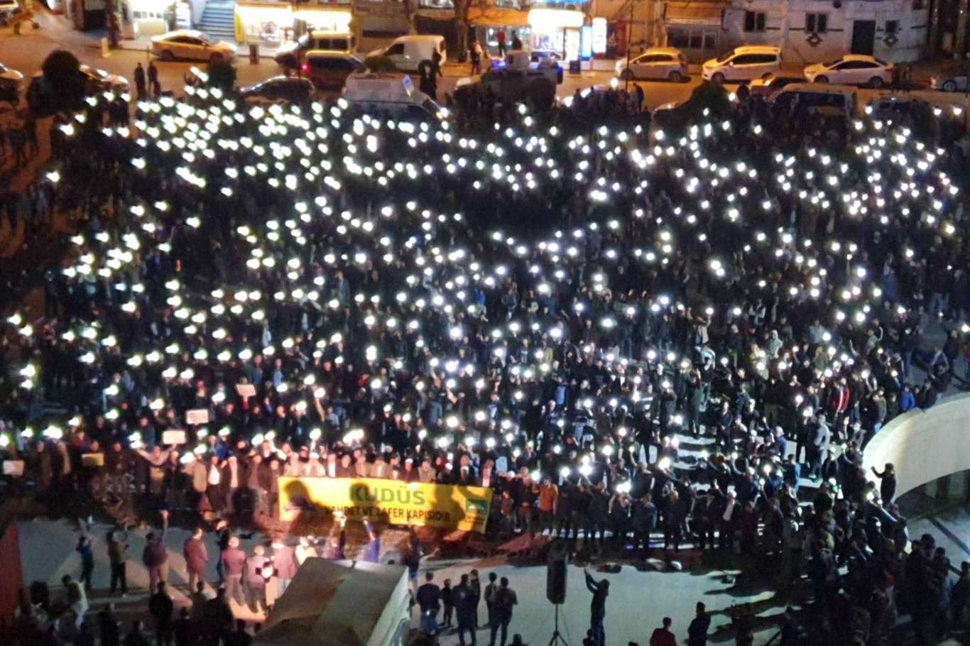 Turkey: Thousands protest zionist atrocities in Al Aqsa Mosque